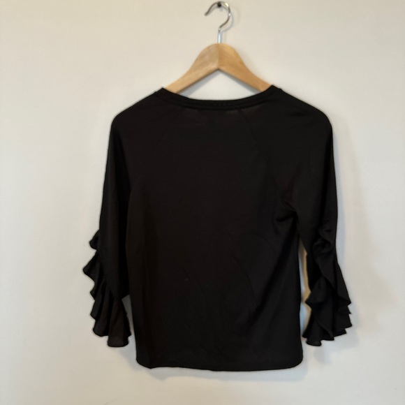 Cute ruffle long sleeve top - Picture 3 of 4